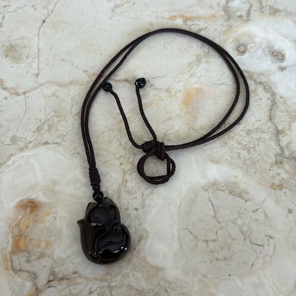 NEW! Ice Obsidian/Fluorite Fox Necklace Healing Pendant Protection Amulet Charm - Picture 6 of 11